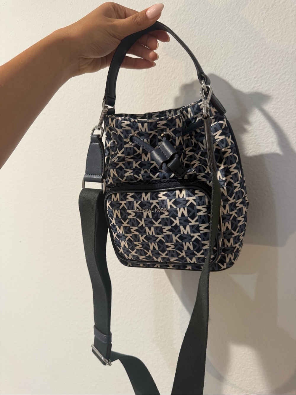 Michael Kors Navy and Beige Monogram Crossbody Bucket Bag